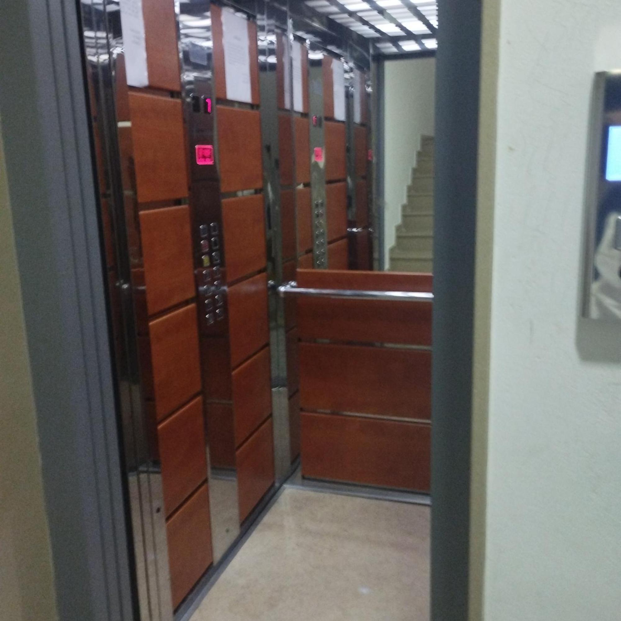 Hergi Apartament Vlore Bagian luar foto